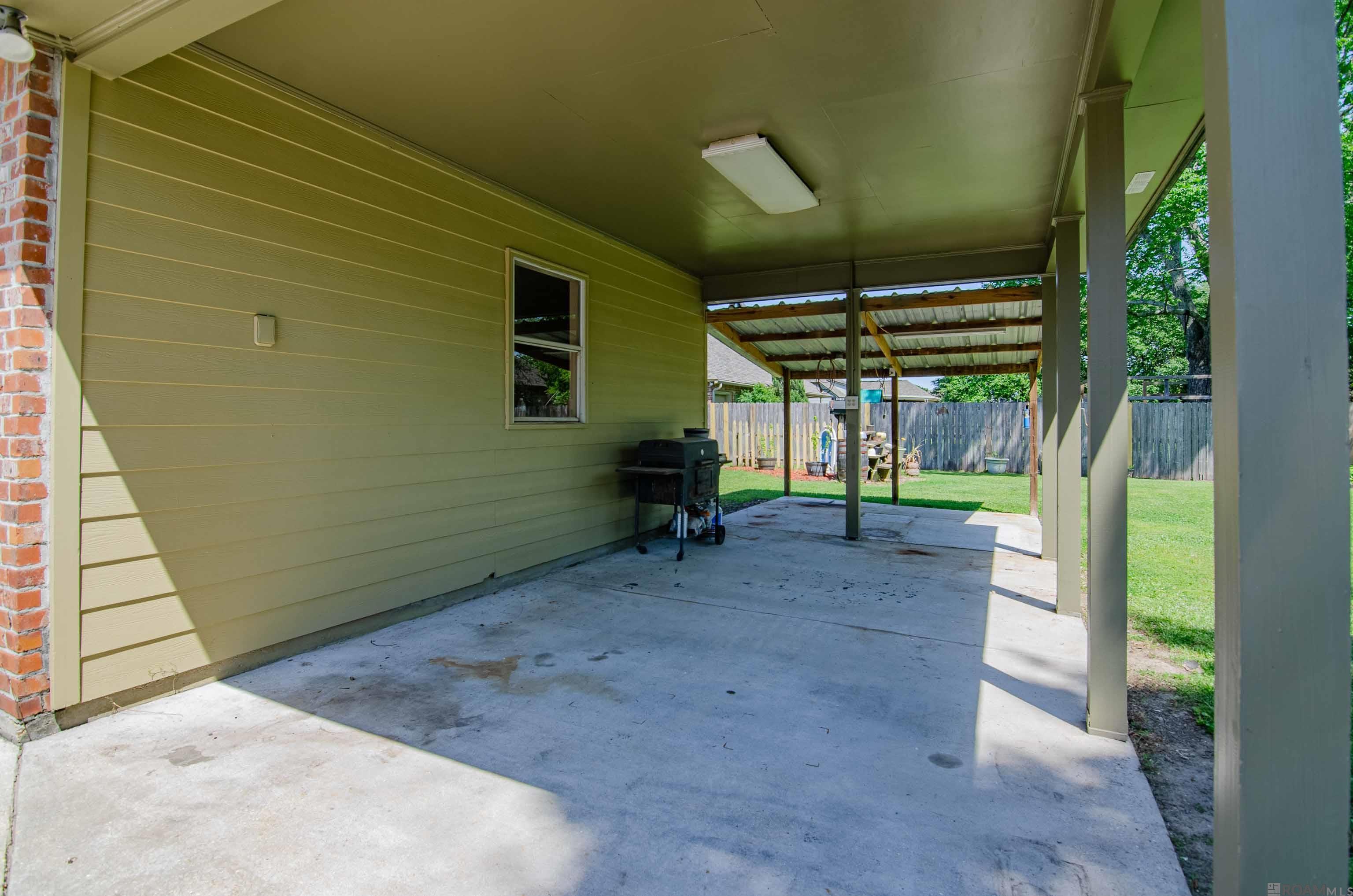 39399 Quail Creek Ave