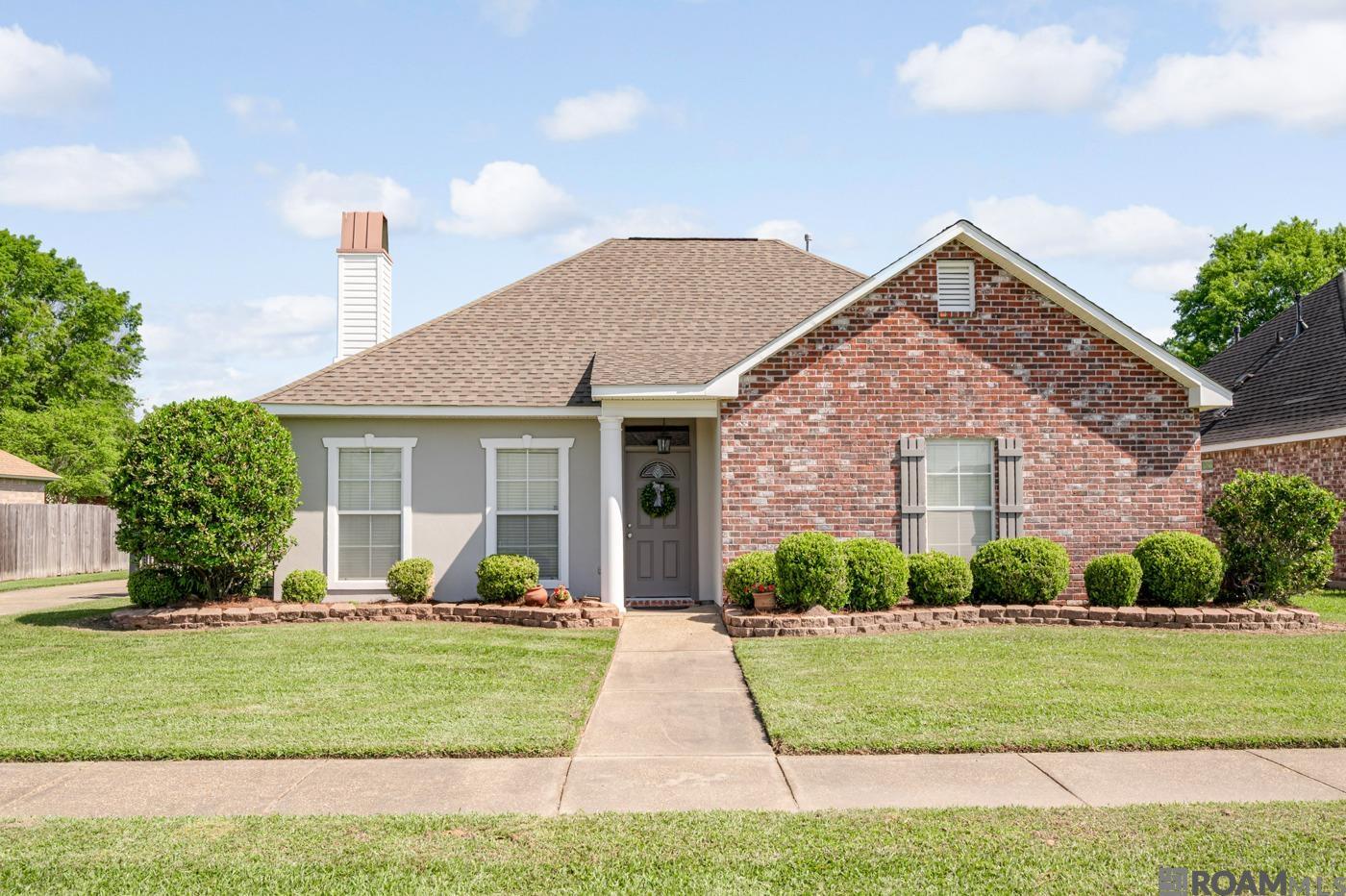 1493 Old Barnwood Ave