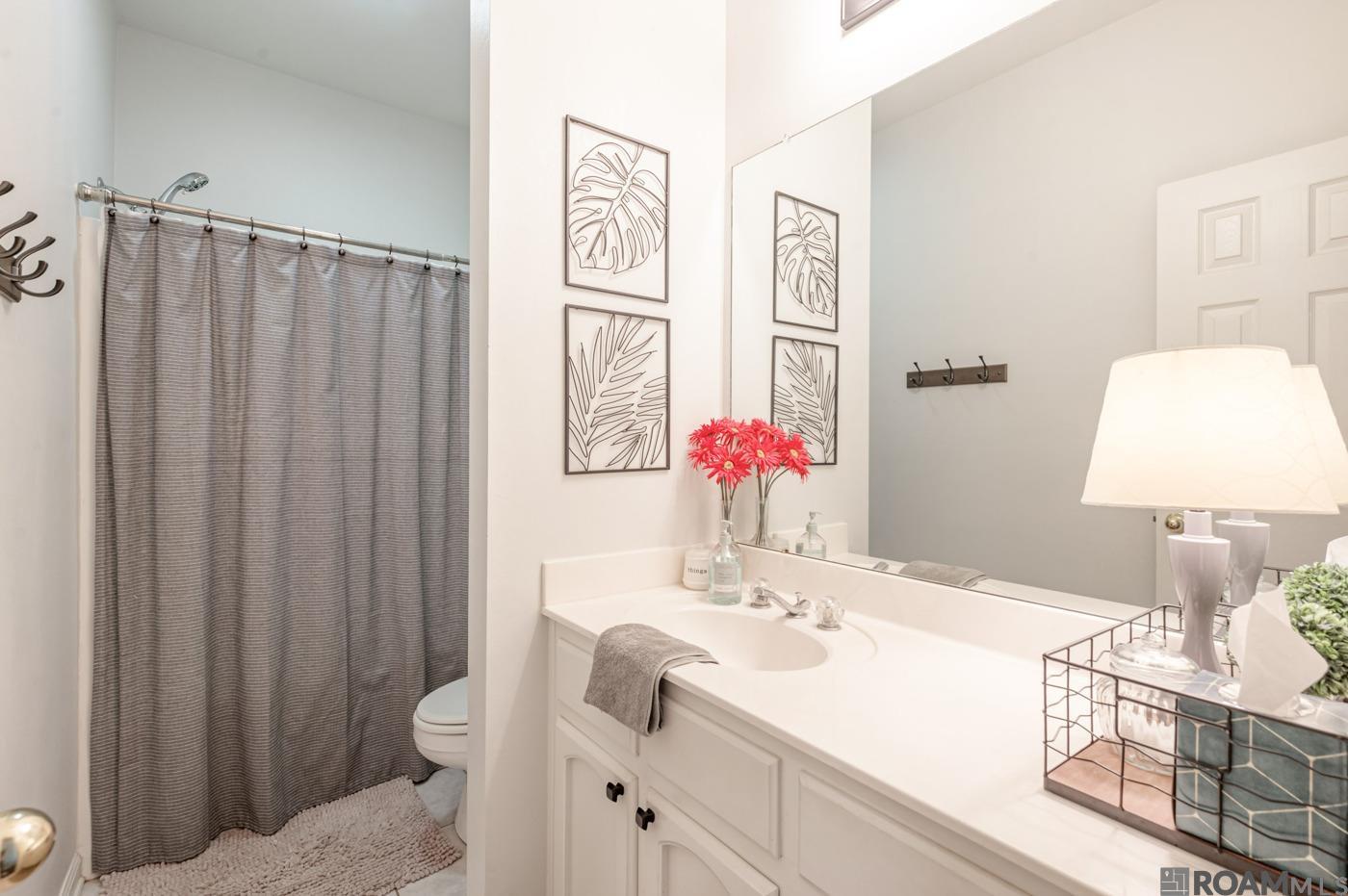 1493 Old Barnwood Ave