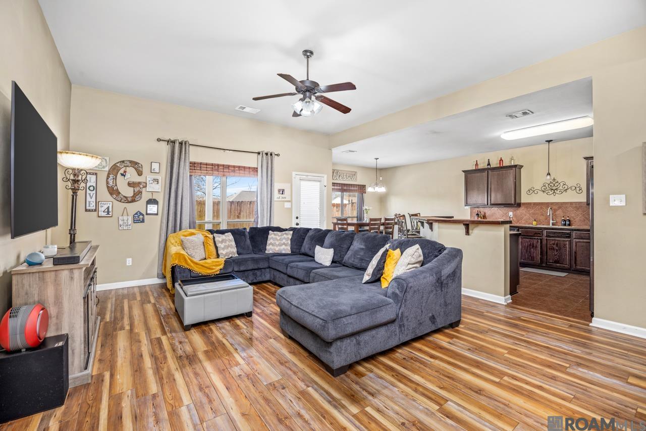 17085 Jamestowne Dr