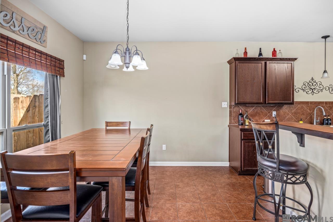 17085 Jamestowne Dr
