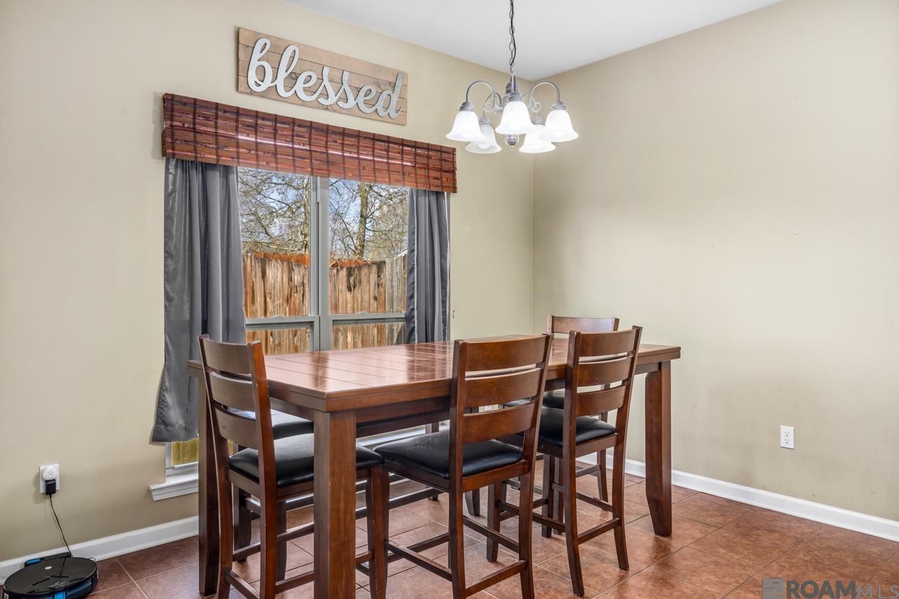 17085 Jamestowne Dr