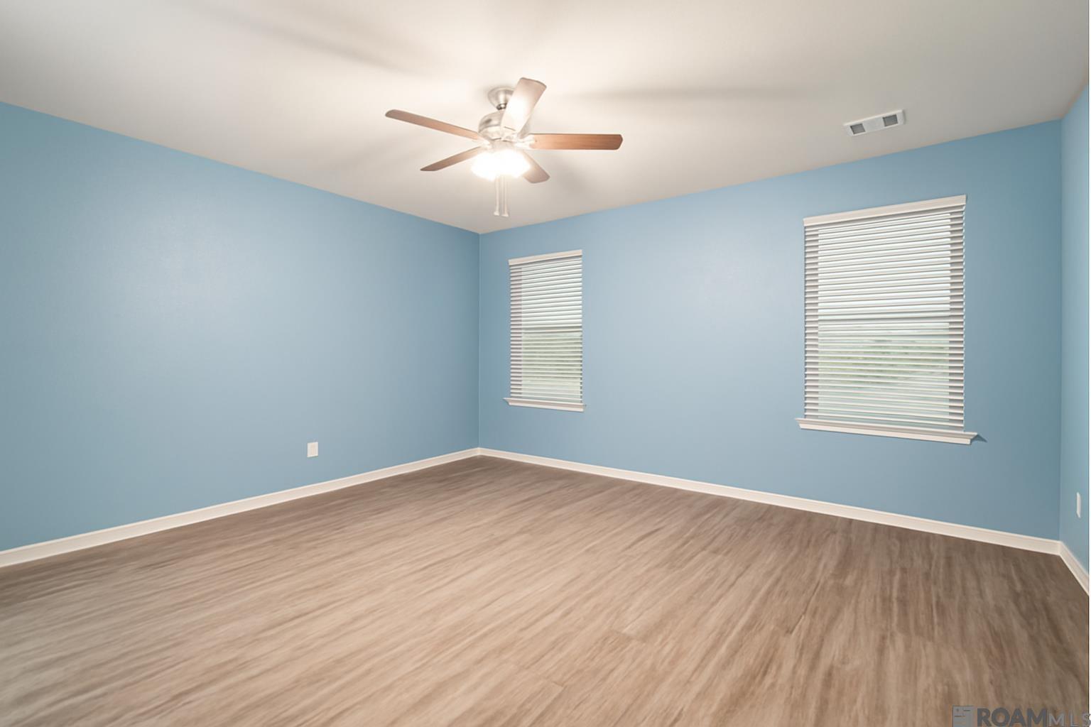 39359 Nutall Oak Ave
