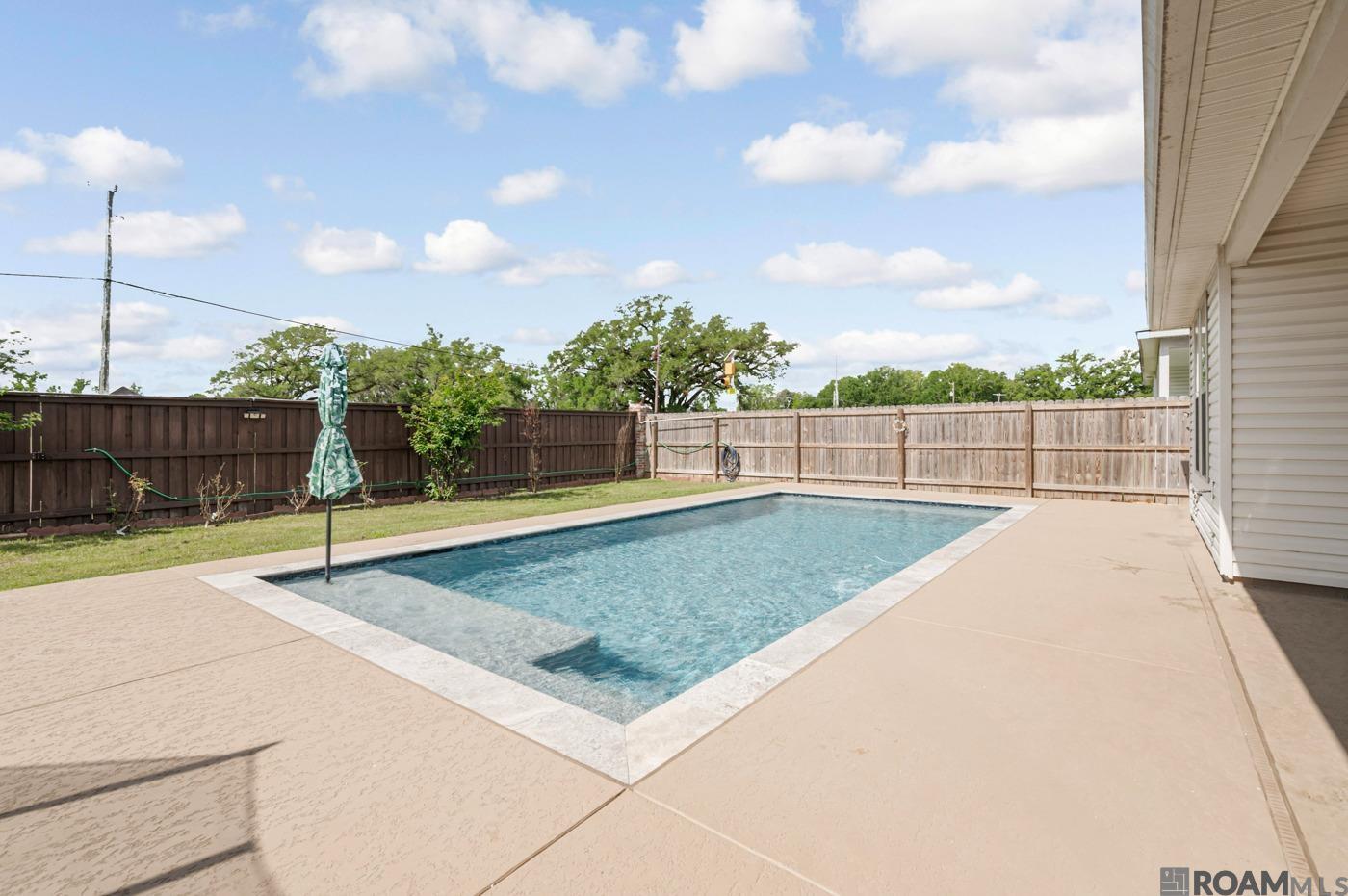 39359 Nutall Oak Ave