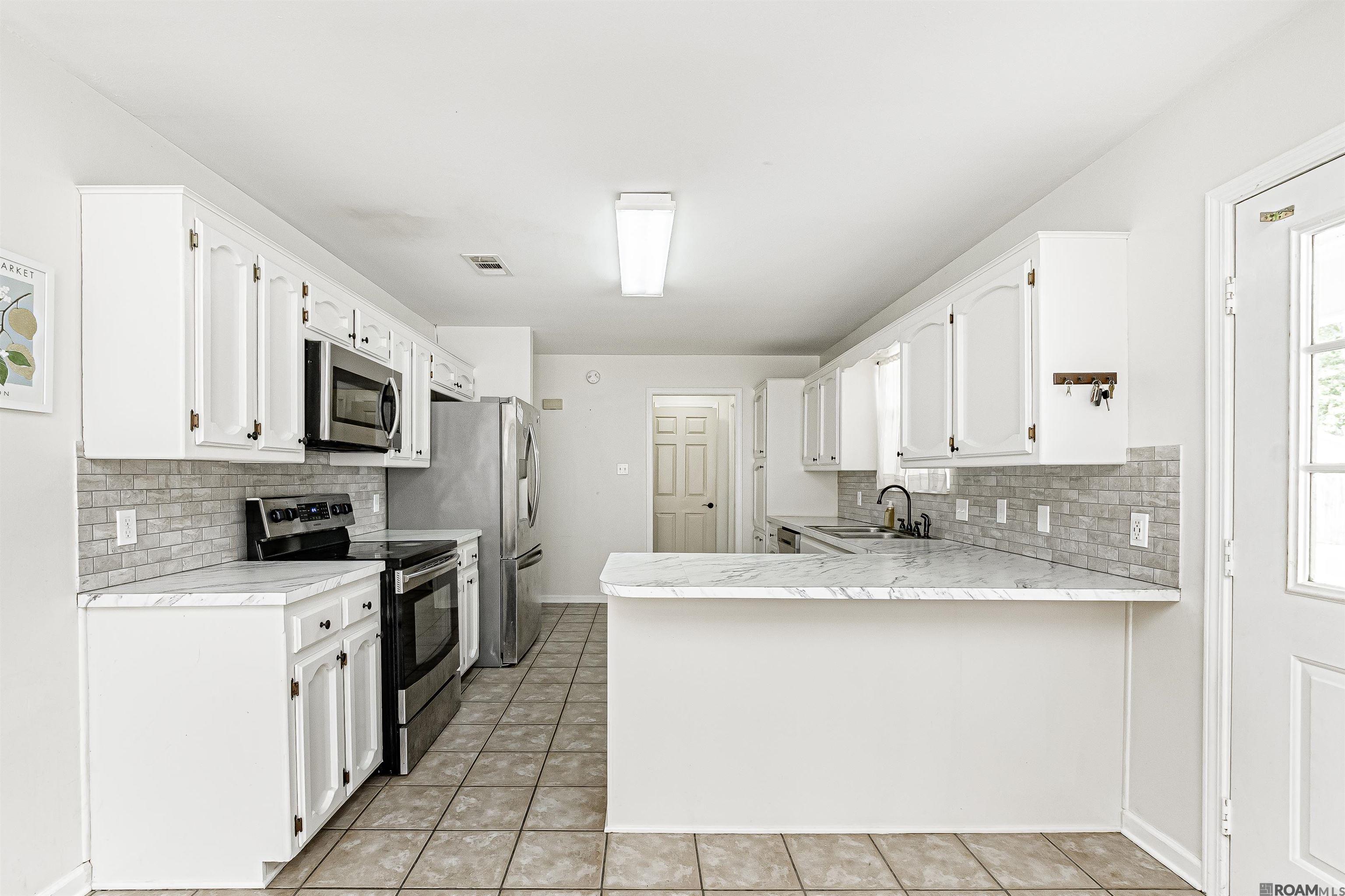 30557 Fairway View Dr