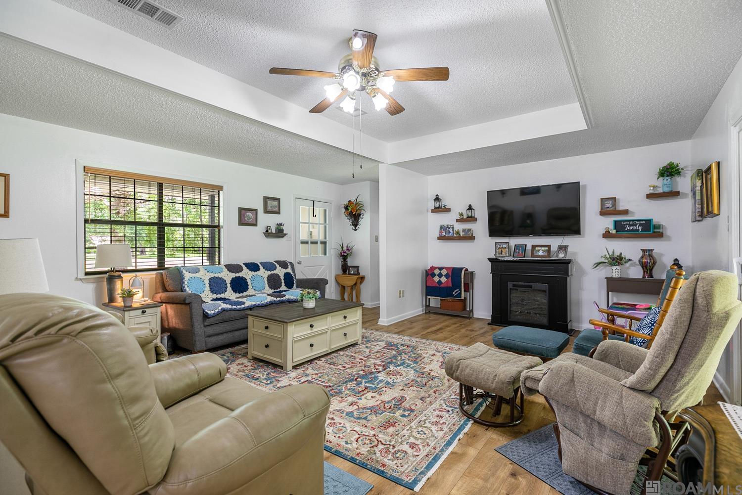22314 Rolling Acres Dr