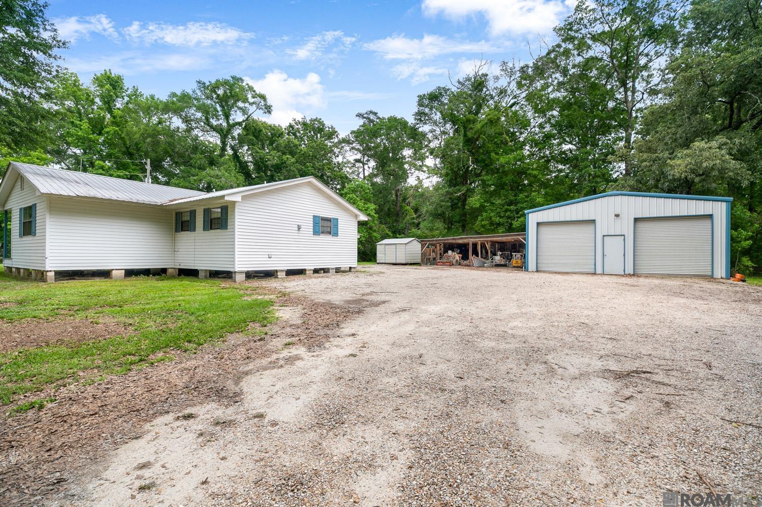 22314 Rolling Acres Dr