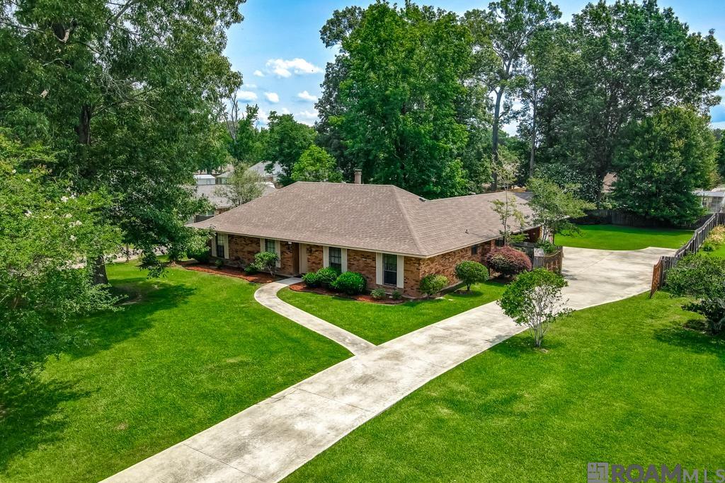 6416 Bridgeport Dr