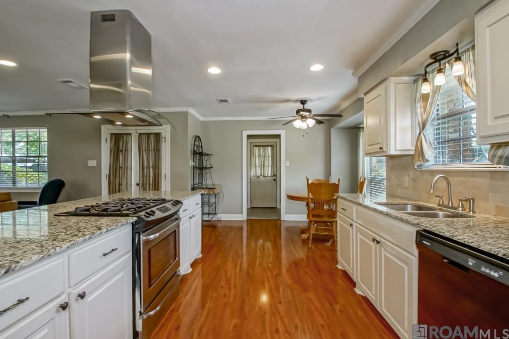 6416 Bridgeport Dr