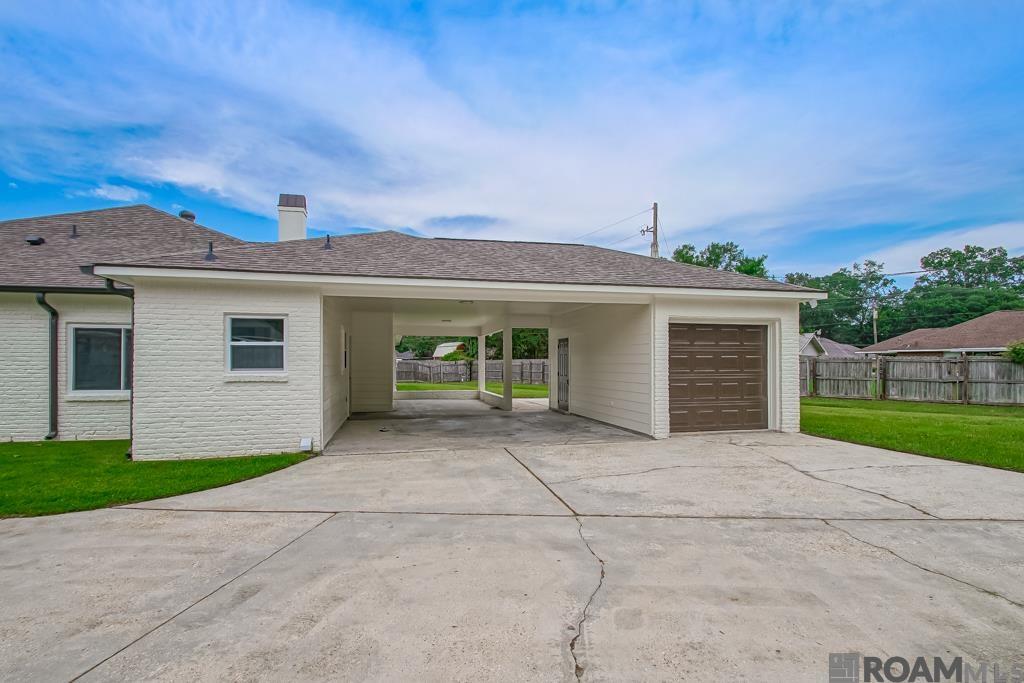4607 Chapeau Dr