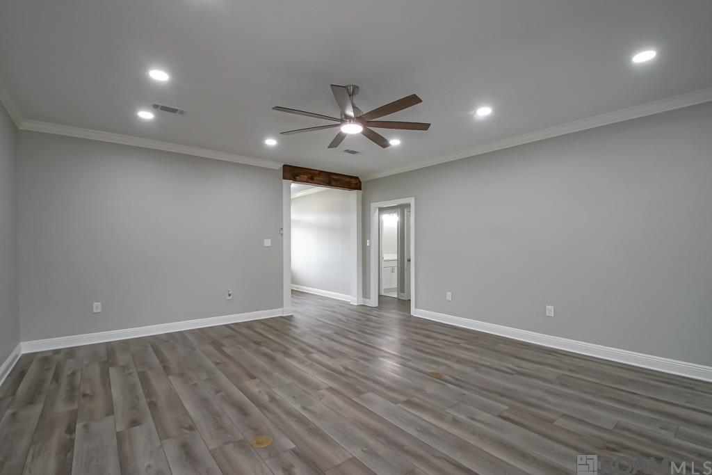 4607 Chapeau Dr