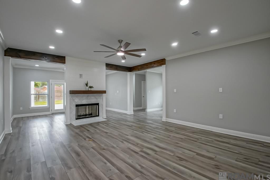 4607 Chapeau Dr