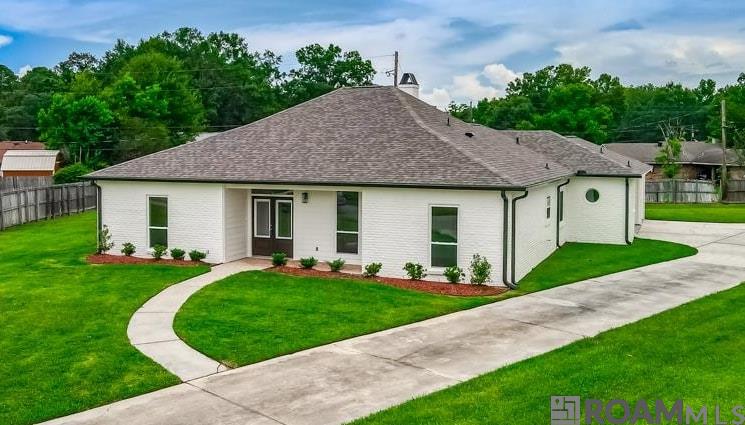 4607 Chapeau Dr