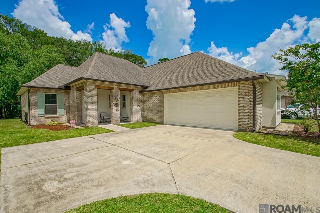 16124 Blackstone Dr