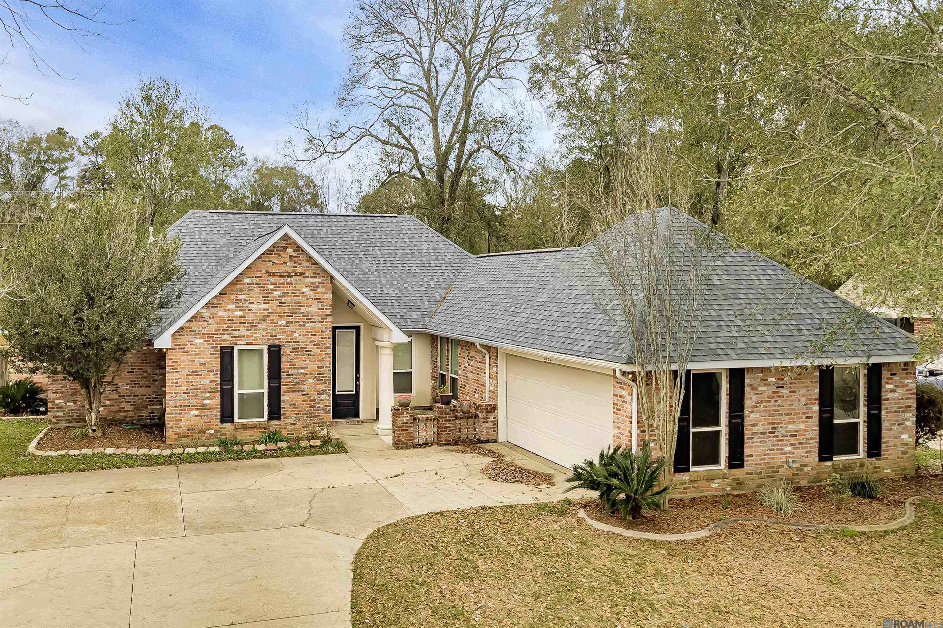 7382 Lake Meadow Dr