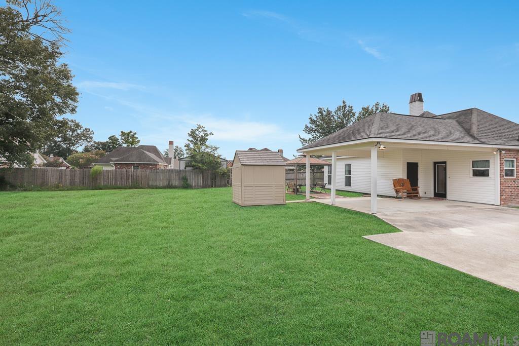 7675 Elmwood Dr