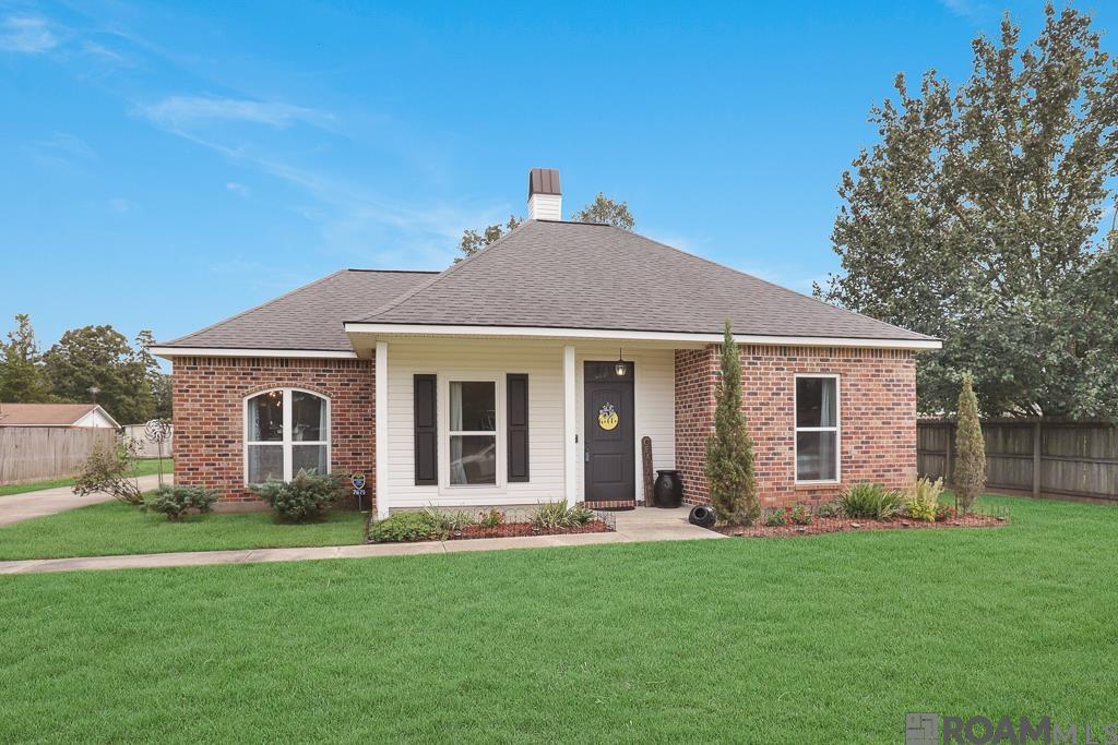 7675 Elmwood Dr