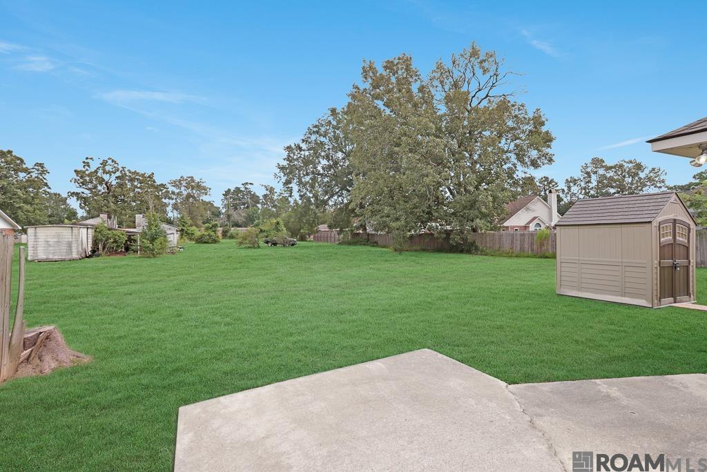 7675 Elmwood Dr