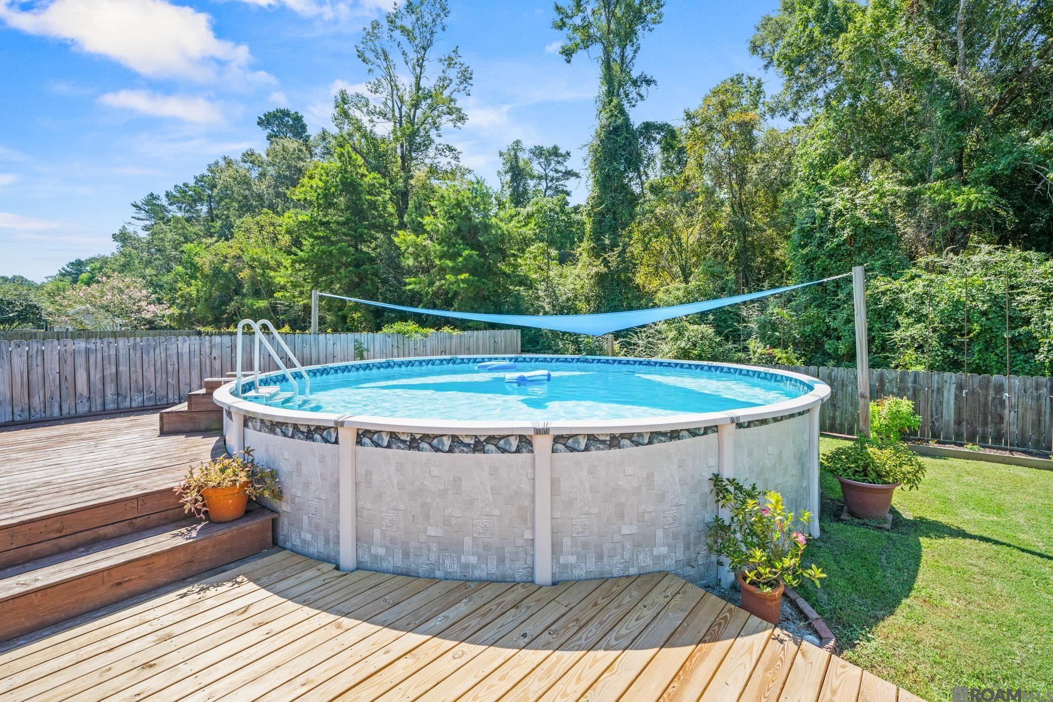 9996 Petersburg Dr