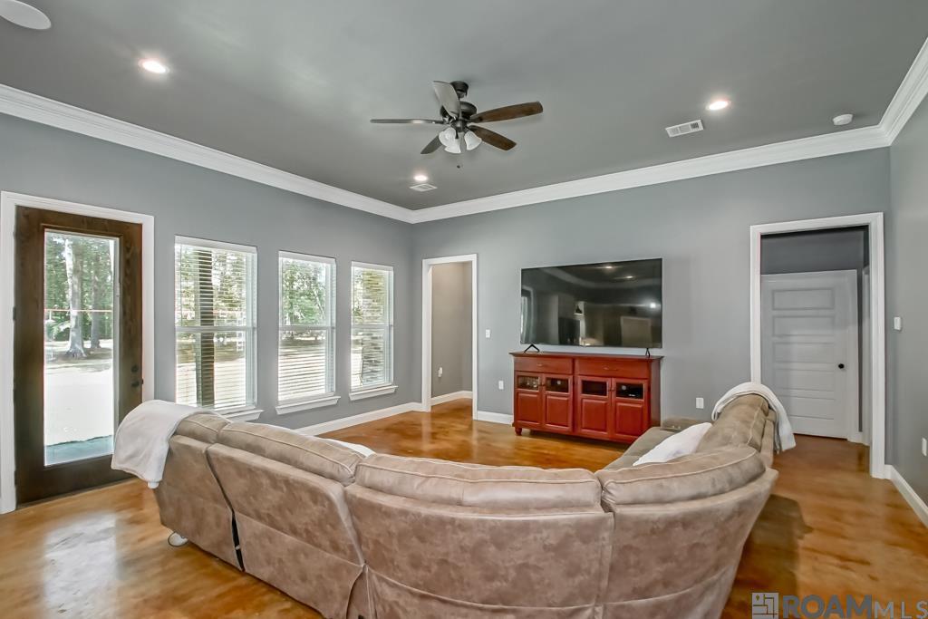 25041 Old Greenwell Springs Rd