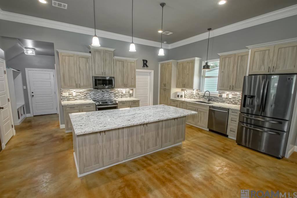 25041 Old Greenwell Springs Rd