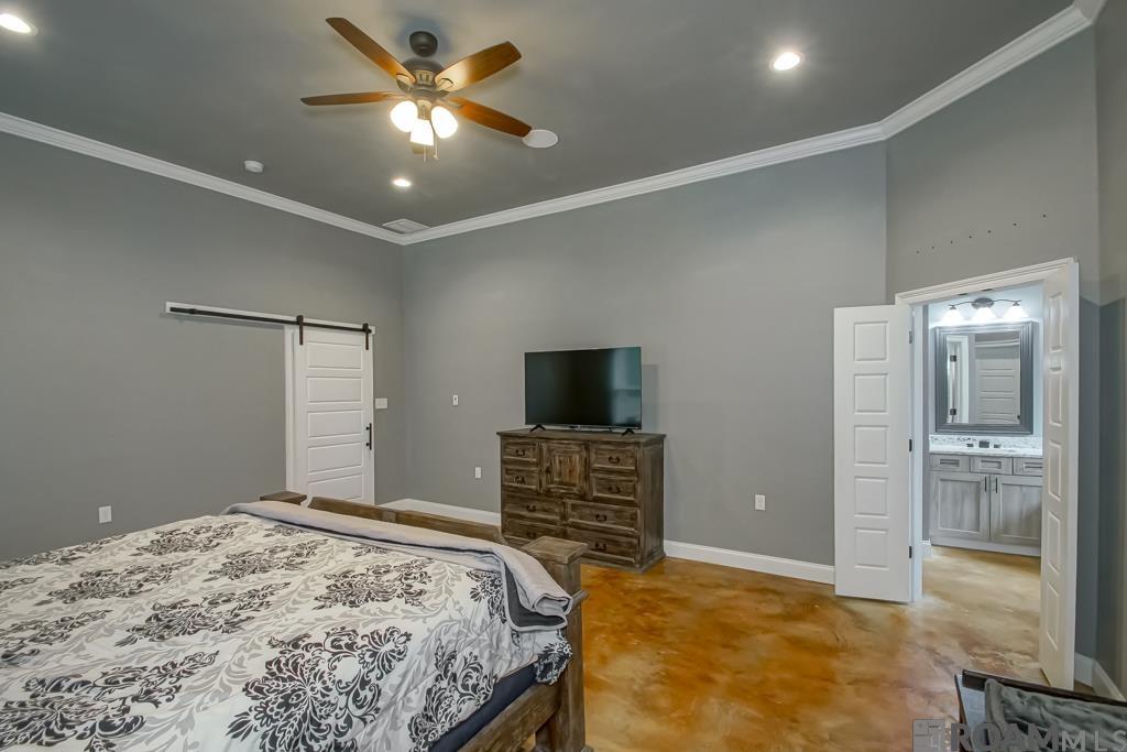 25041 Old Greenwell Springs Rd