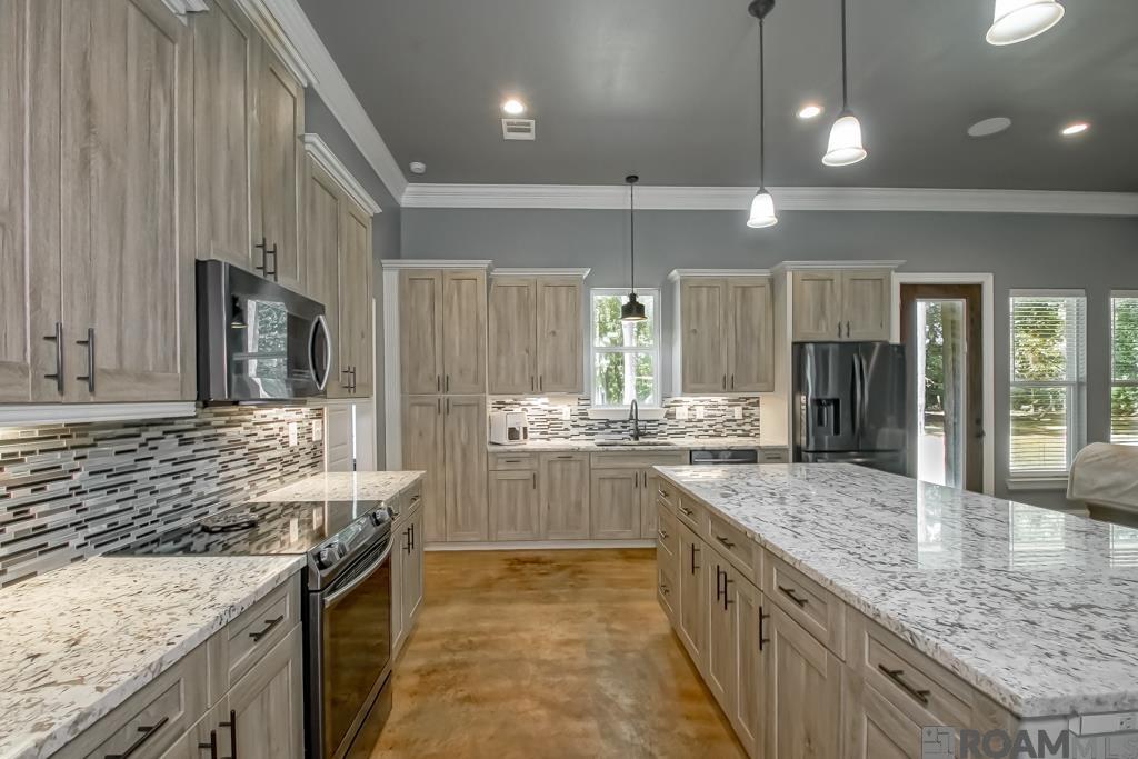 25041 Old Greenwell Springs Rd