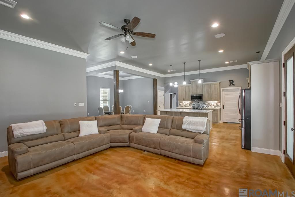 25041 Old Greenwell Springs Rd