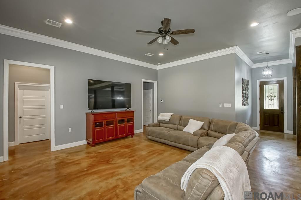 25041 Old Greenwell Springs Rd