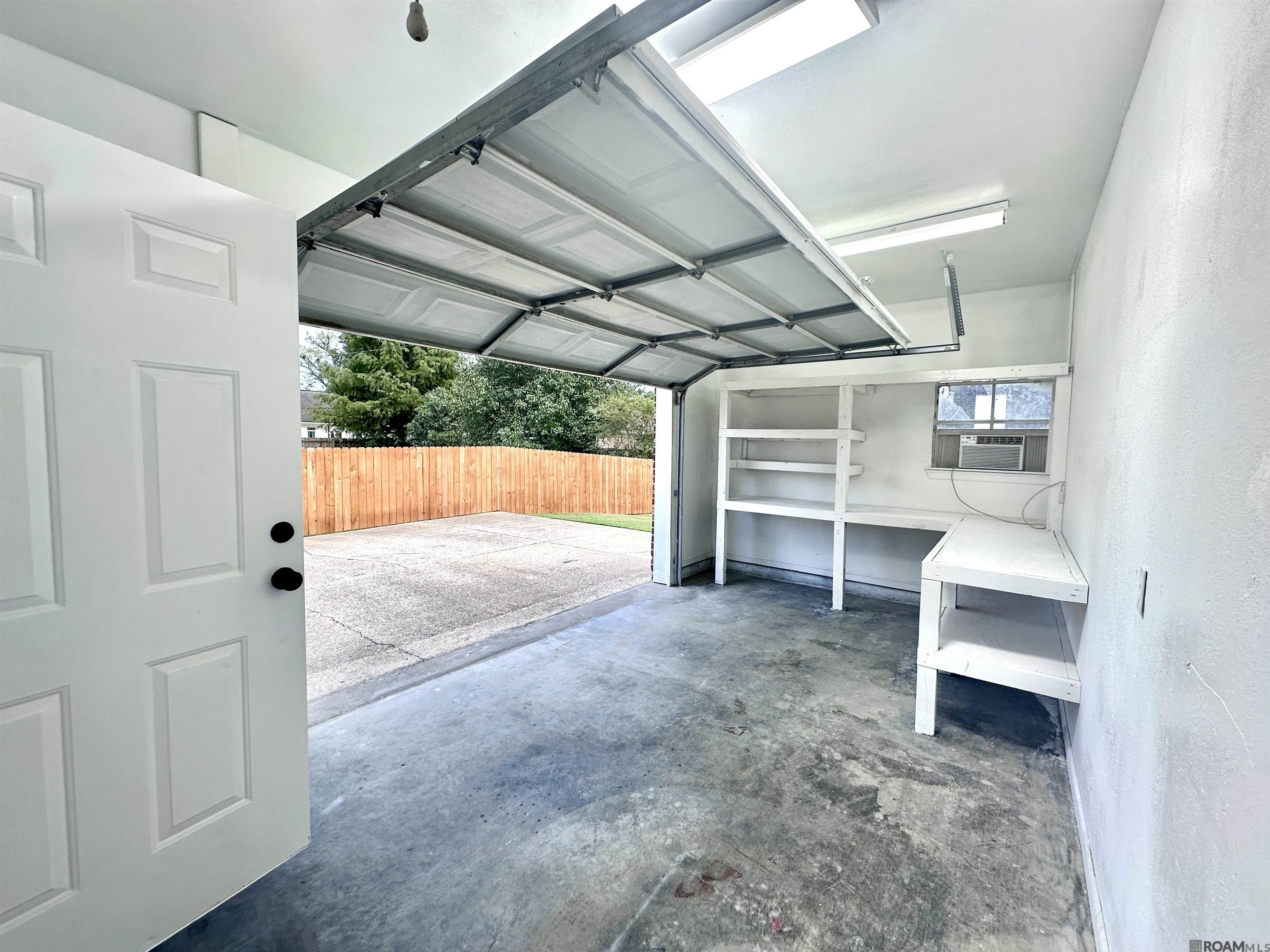 12238 S Milstead Pl