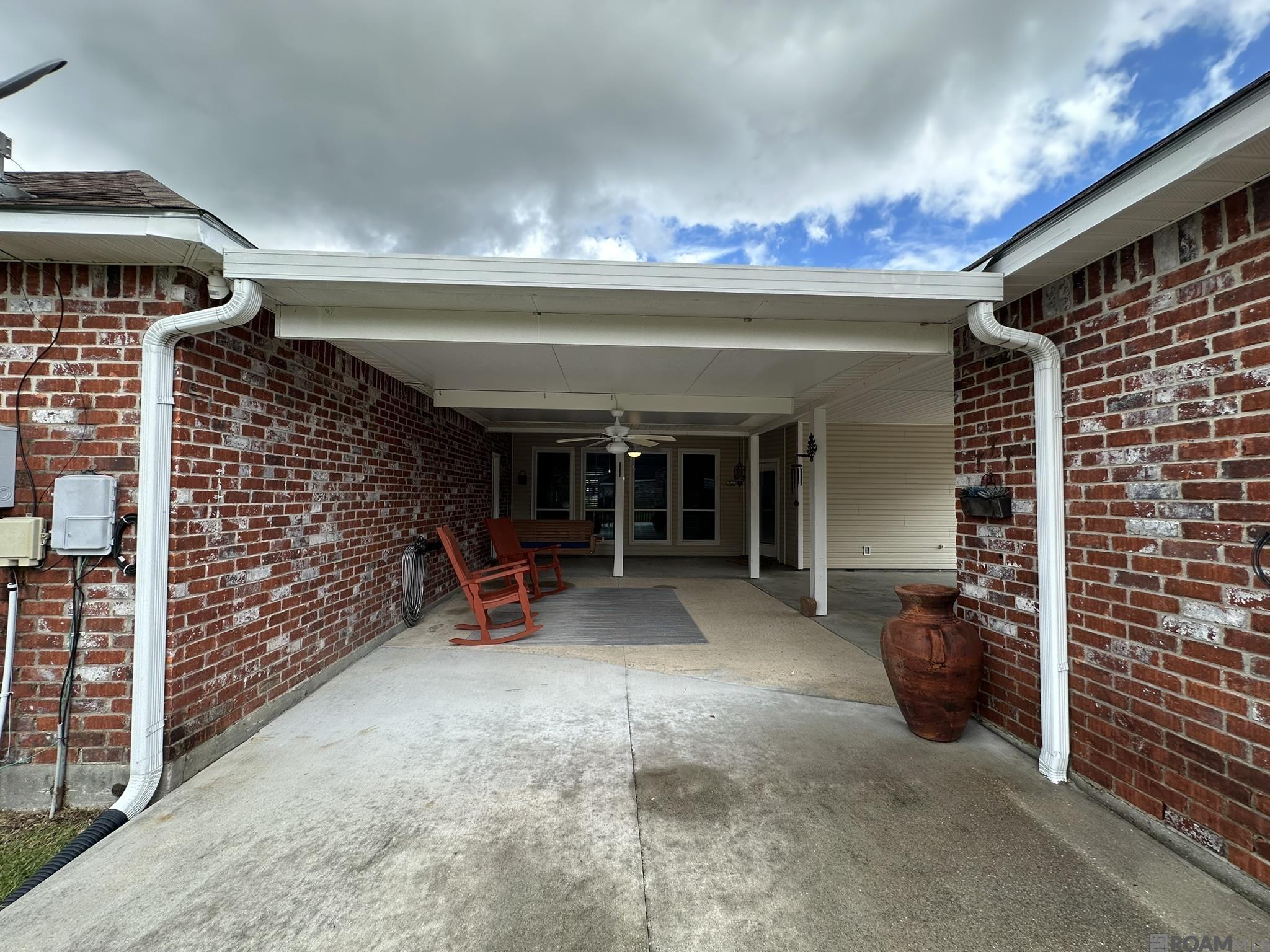 12238 S Milstead Pl