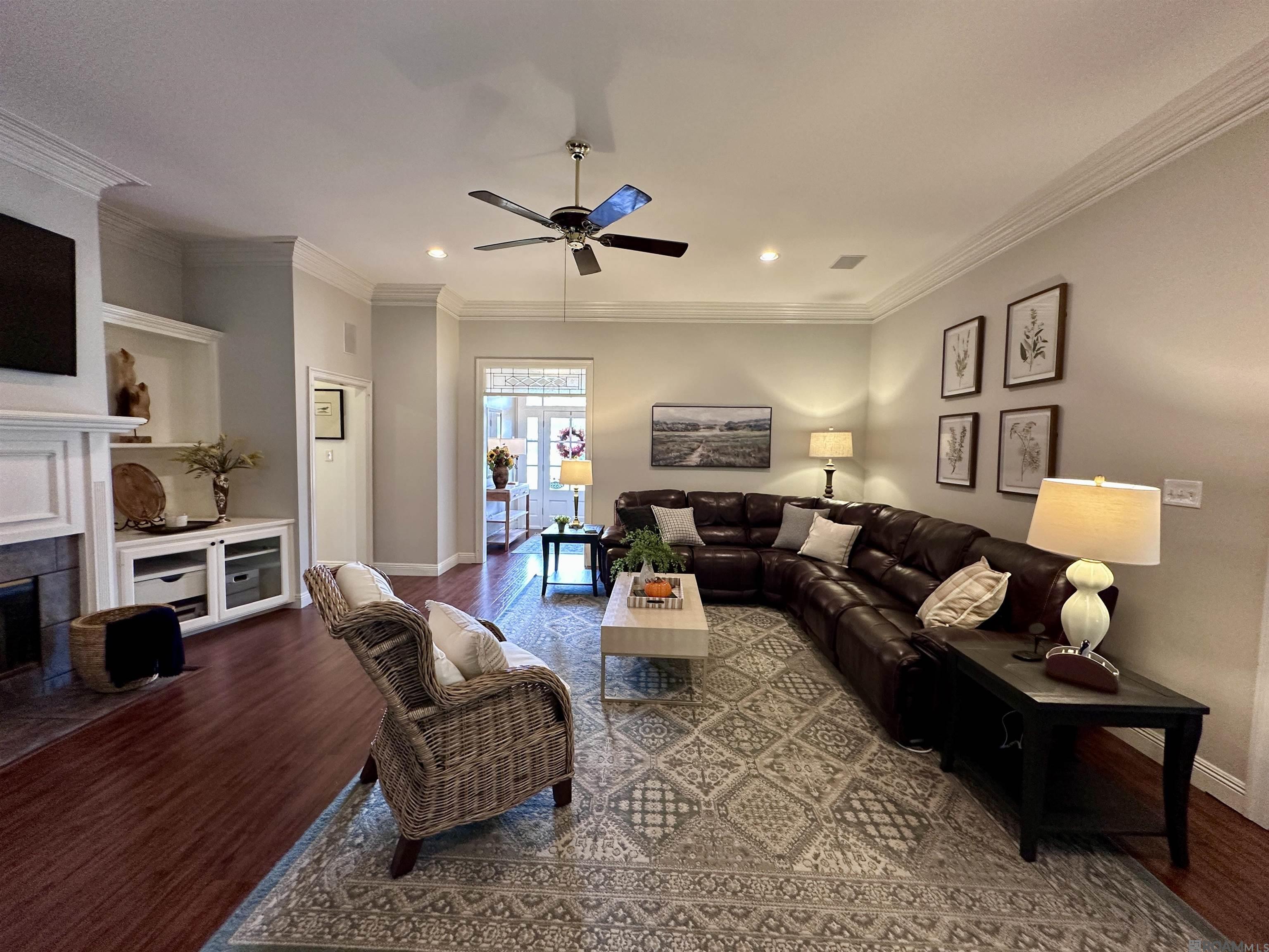 12238 S Milstead Pl