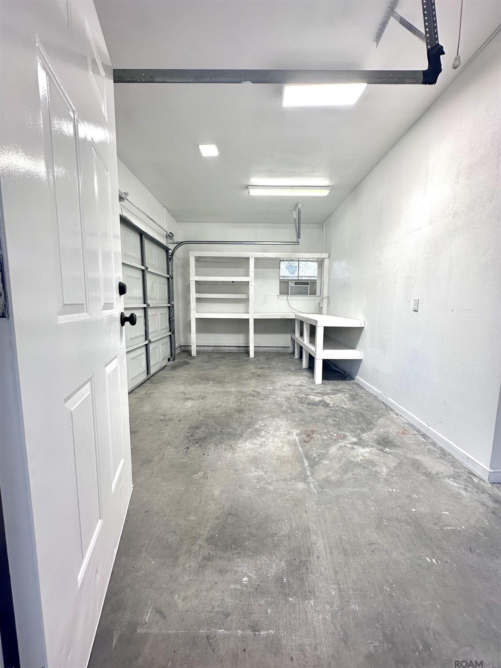 12238 S Milstead Pl