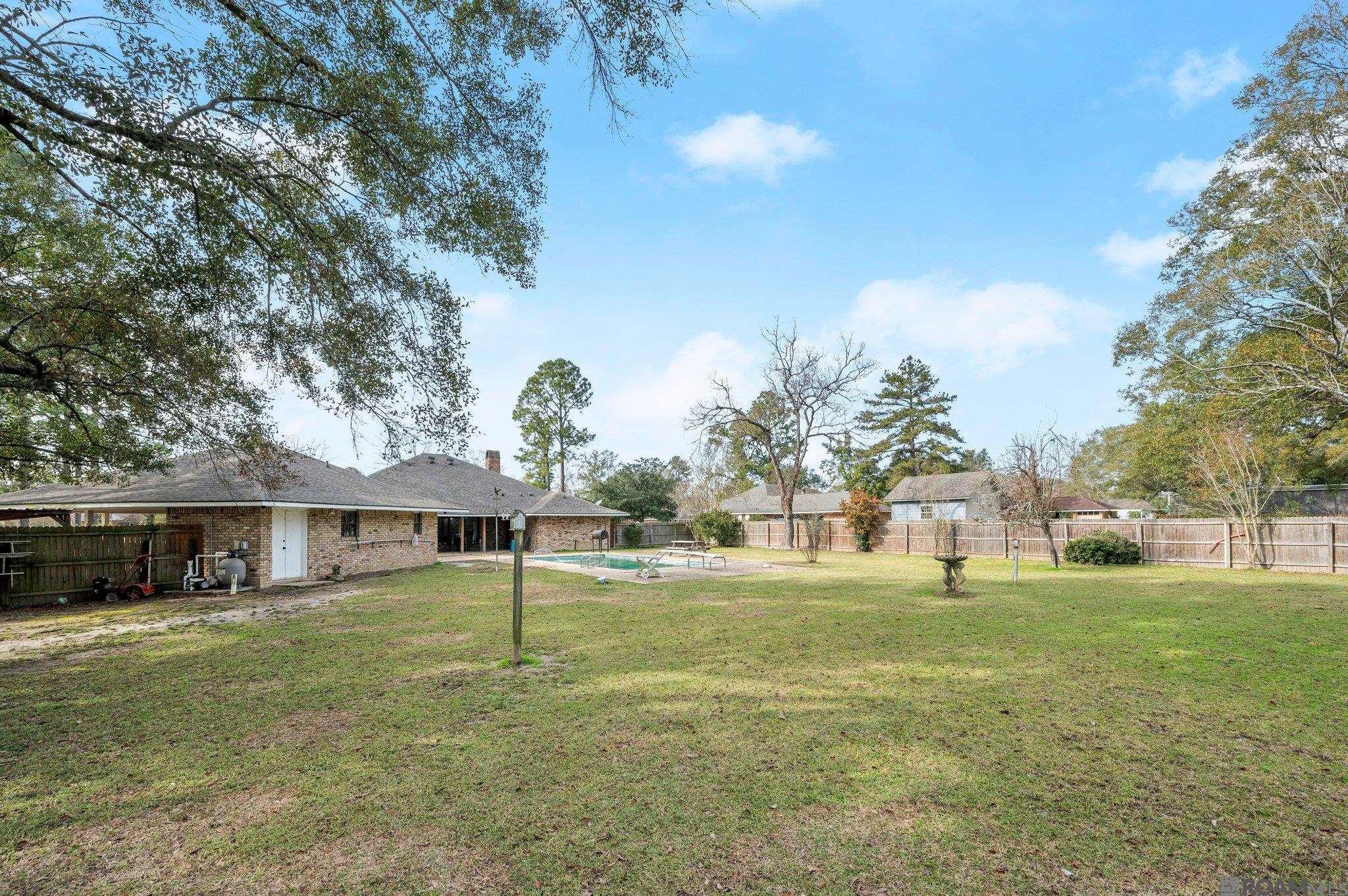 9534 Shoe Creek Dr