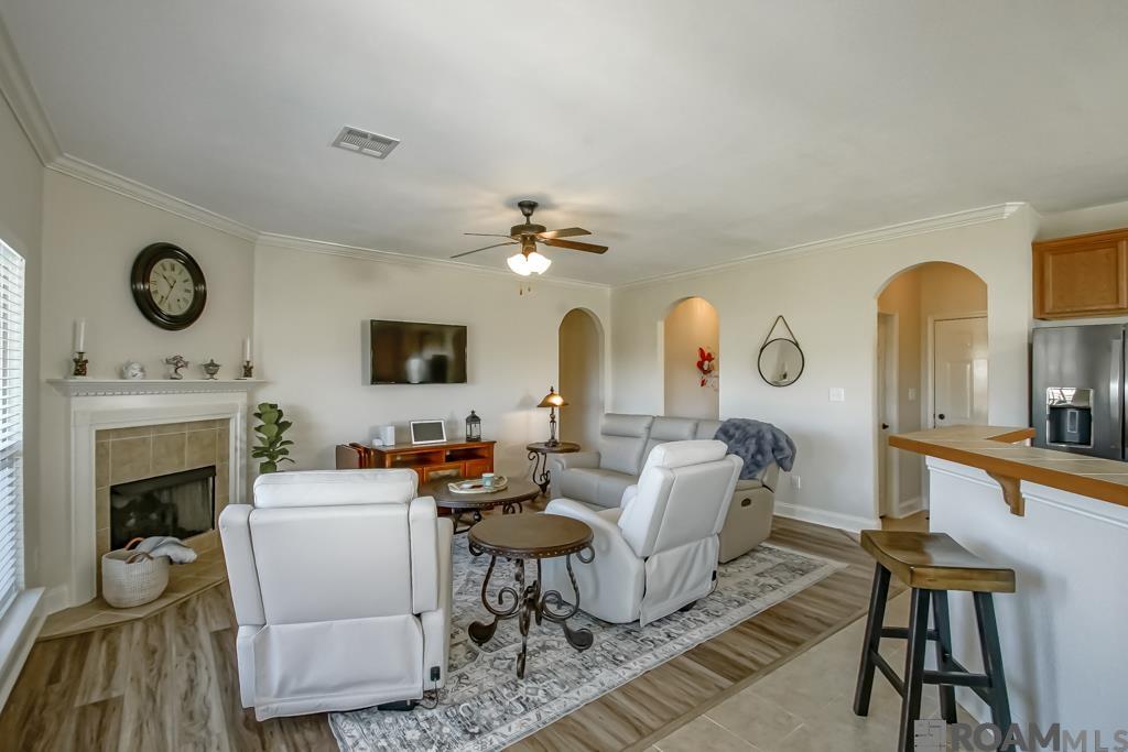 23249 Conifer Dr