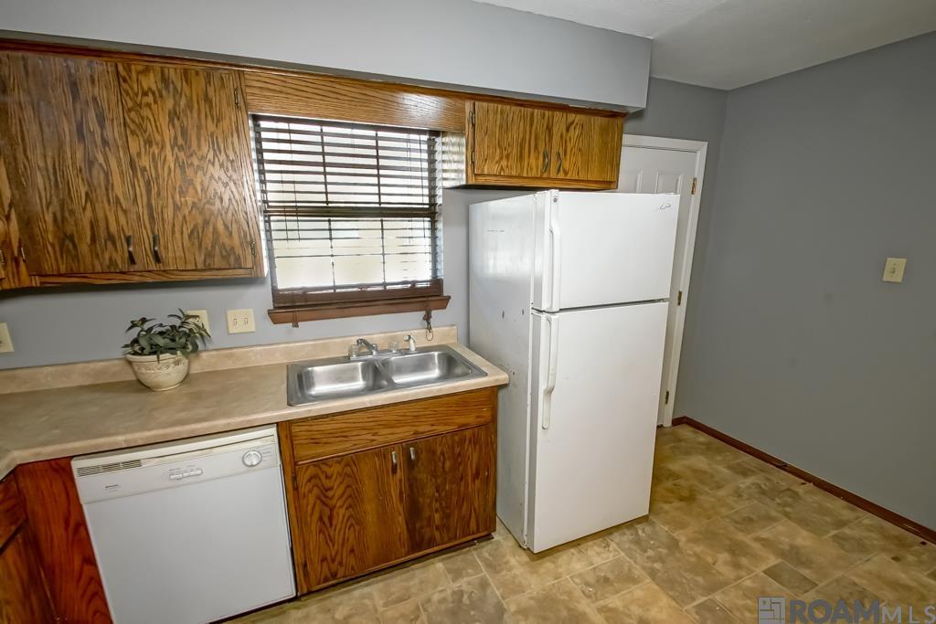 16382 Hooper Rd # 1 Unit: #A-1