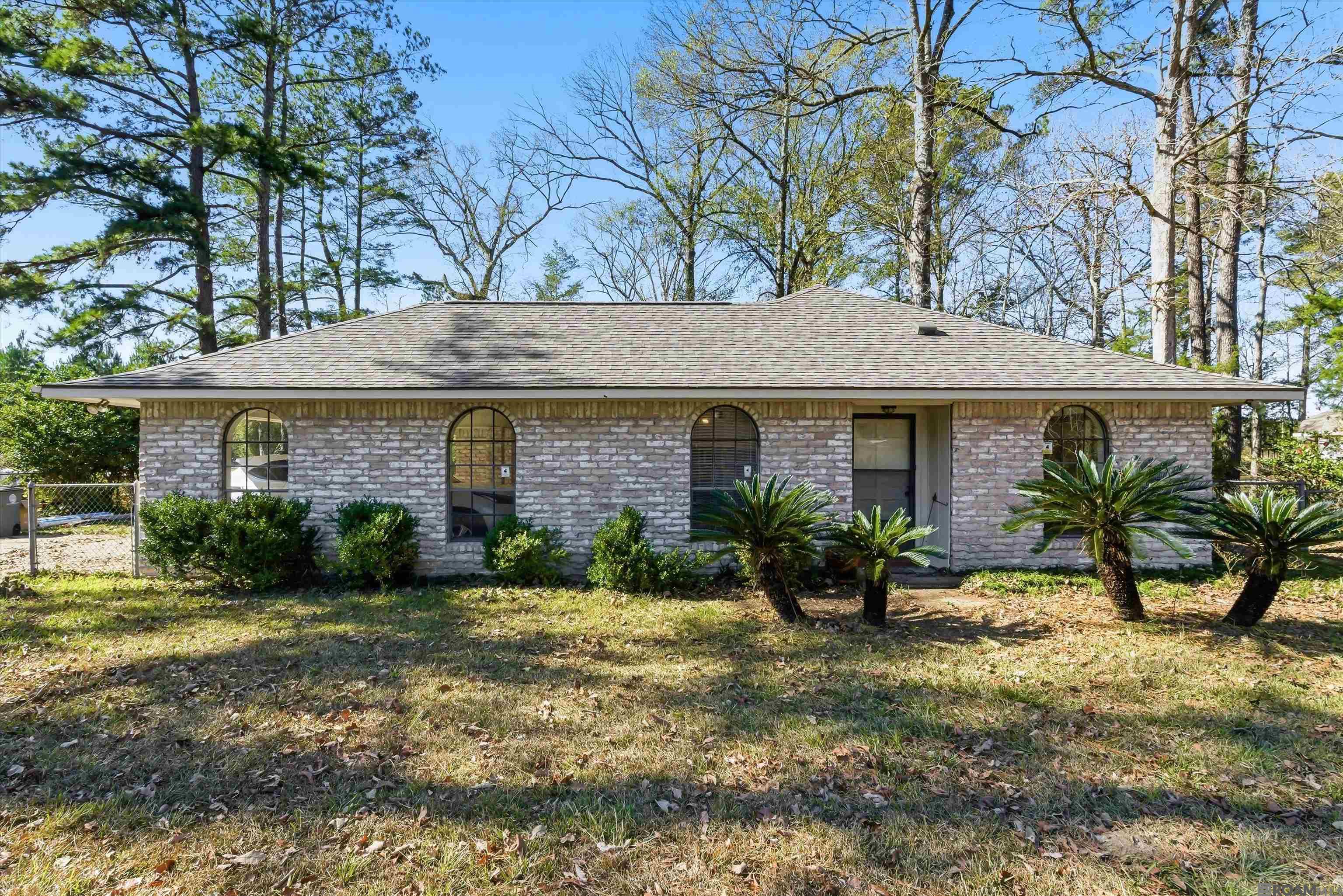 16911 Whispering Pines Dr