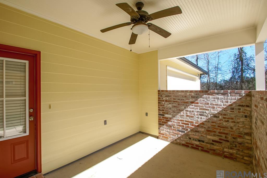 10270 Mccaa Landing Ave