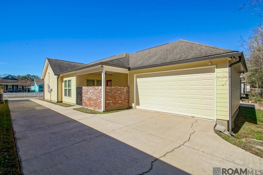 10270 Mccaa Landing Ave