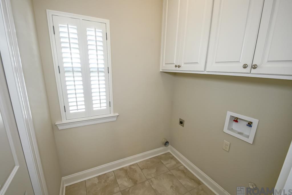 10270 Mccaa Landing Ave