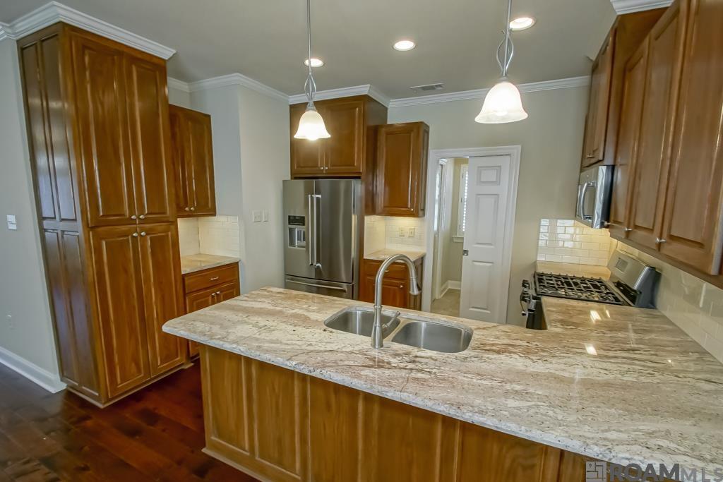 10270 Mccaa Landing Ave