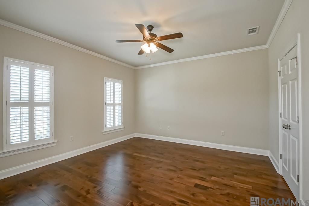 10270 Mccaa Landing Ave