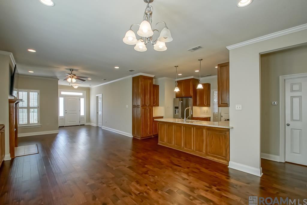 10270 Mccaa Landing Ave