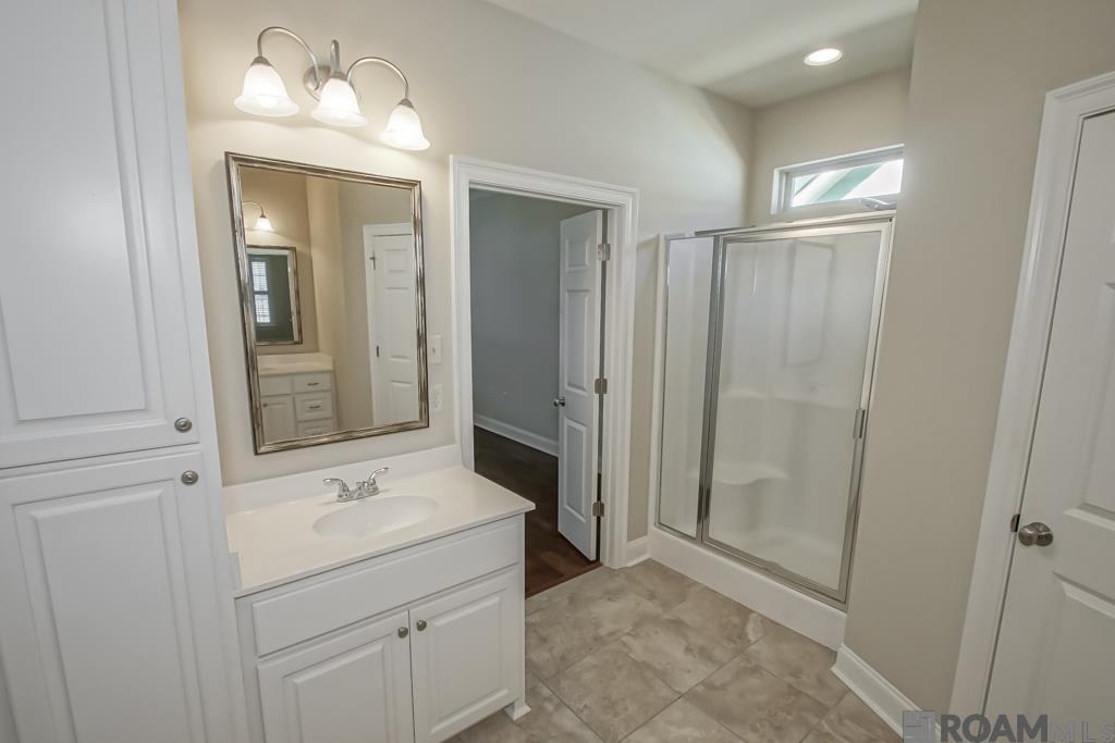 10270 Mccaa Landing Ave