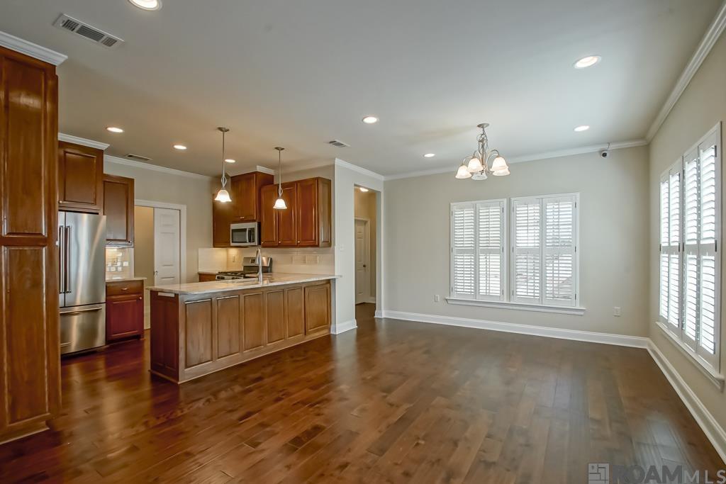 10270 Mccaa Landing Ave