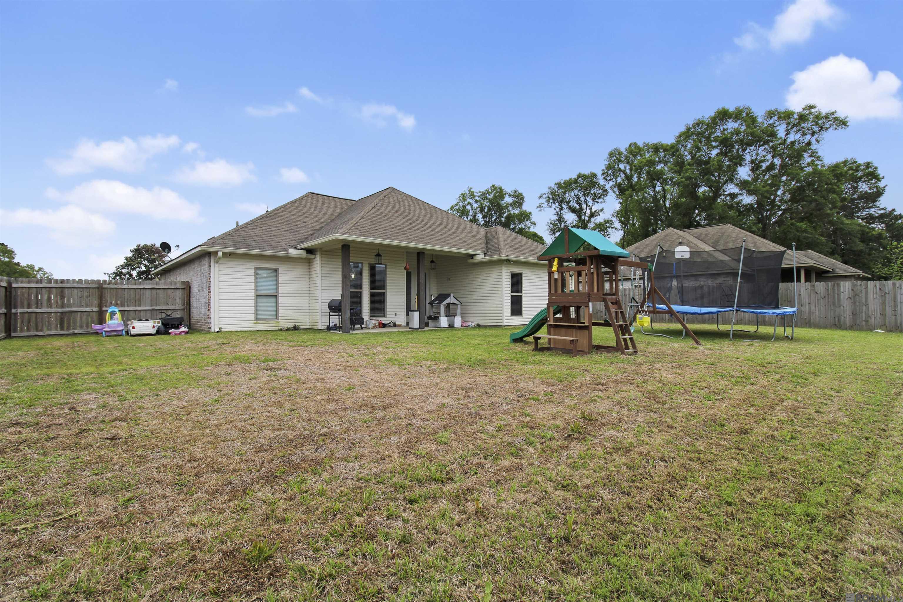 33789 Blue River Dr