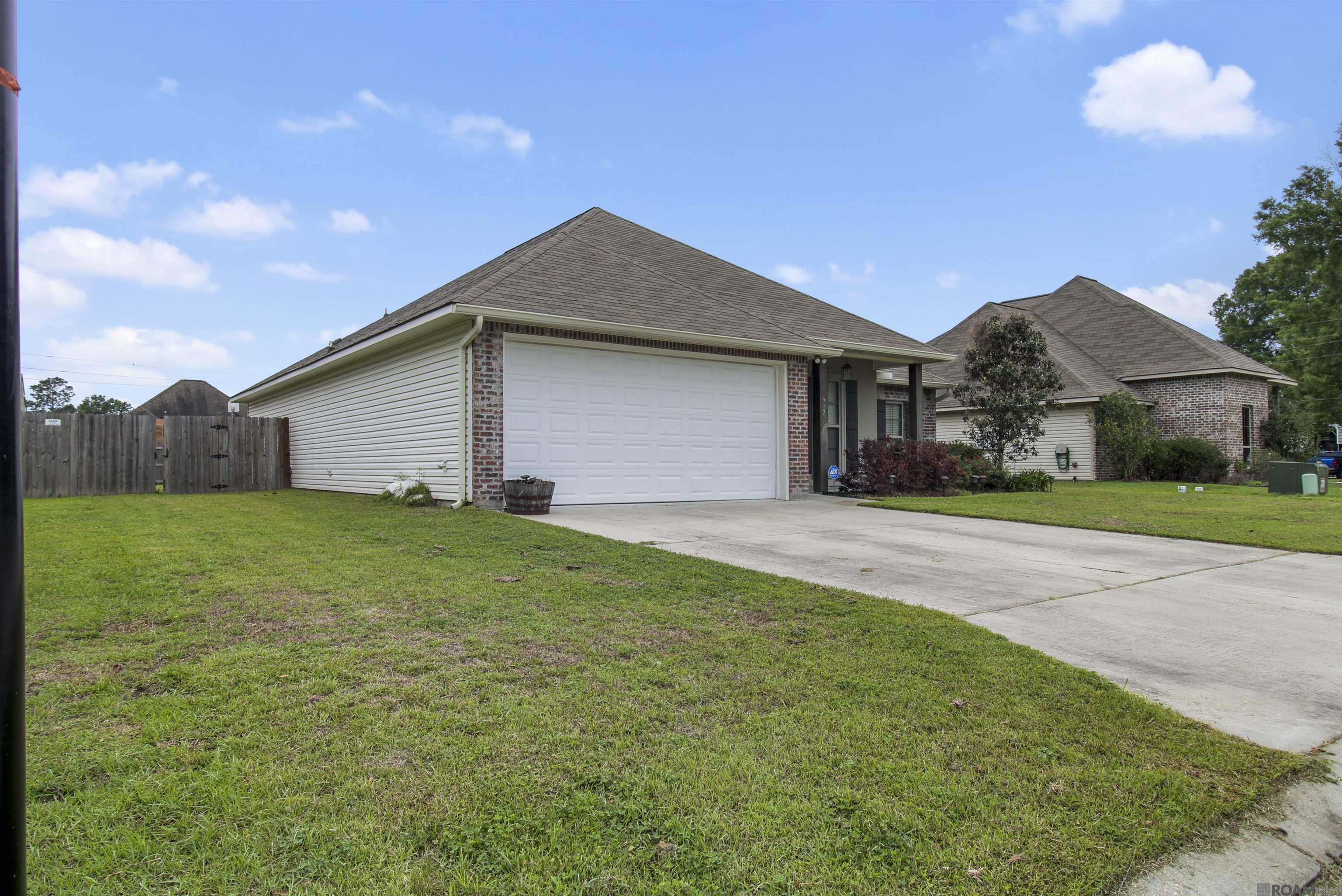 33789 Blue River Dr