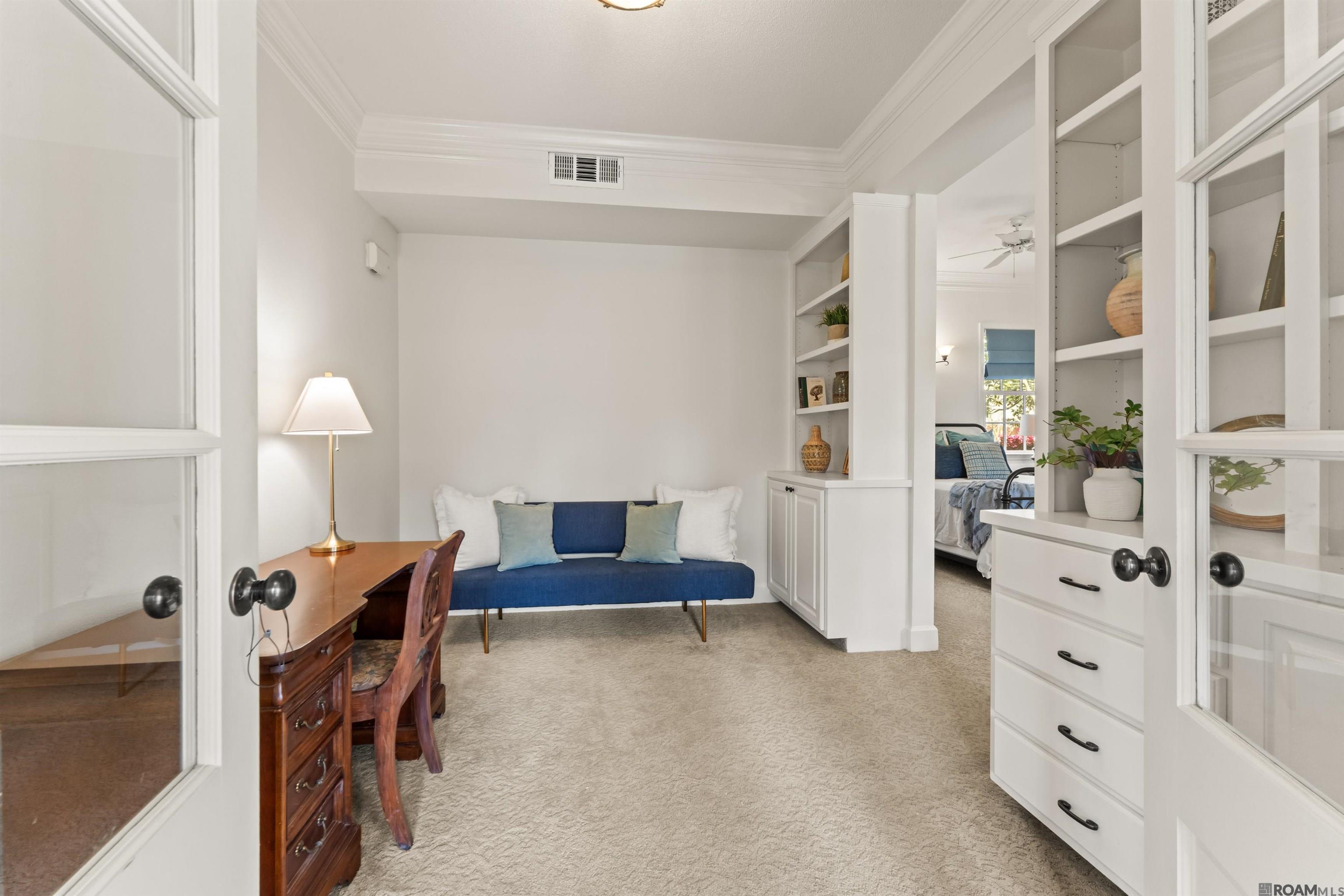 1925 Country Club Dr
