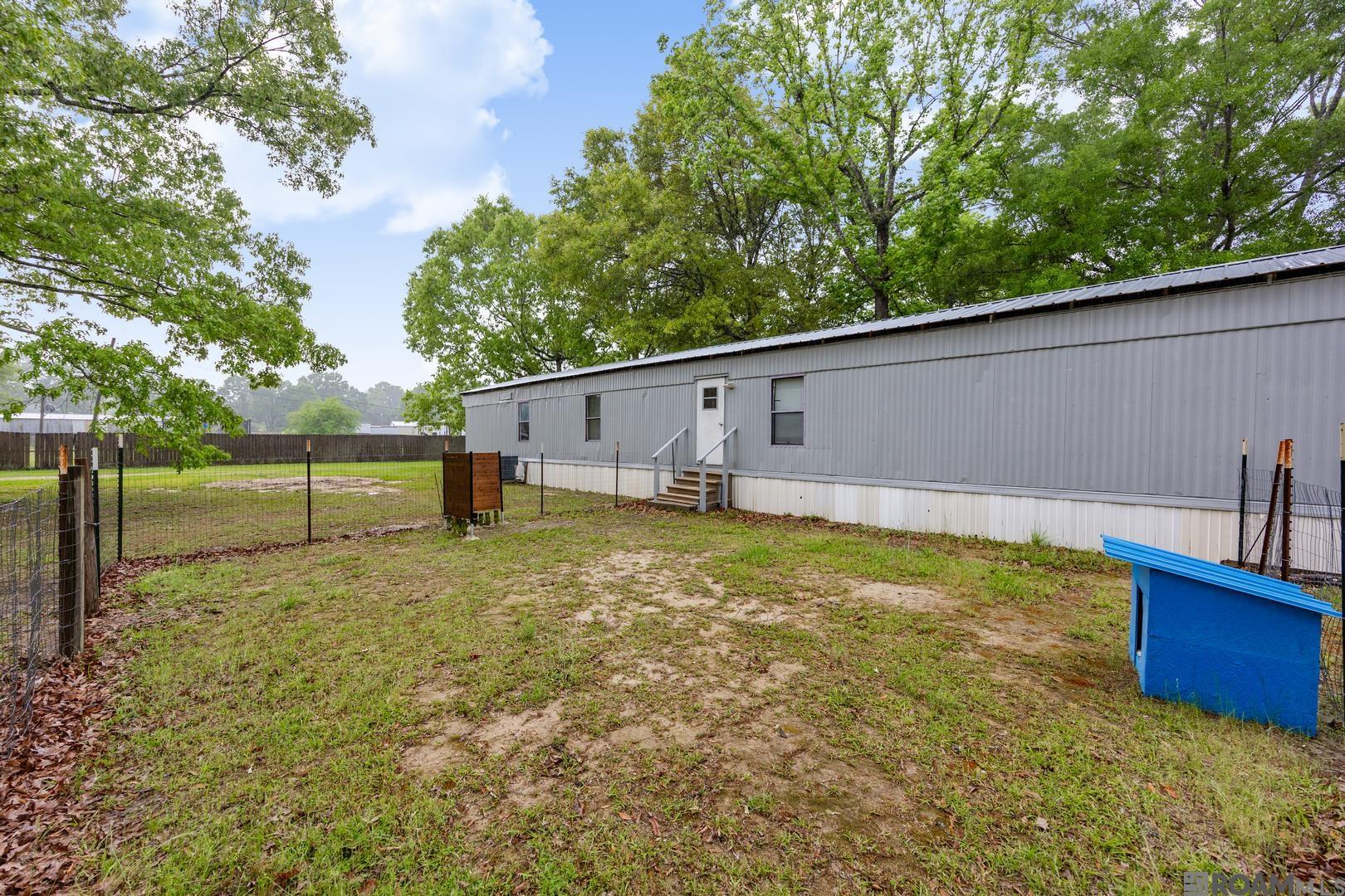 26800 Kelli Dr