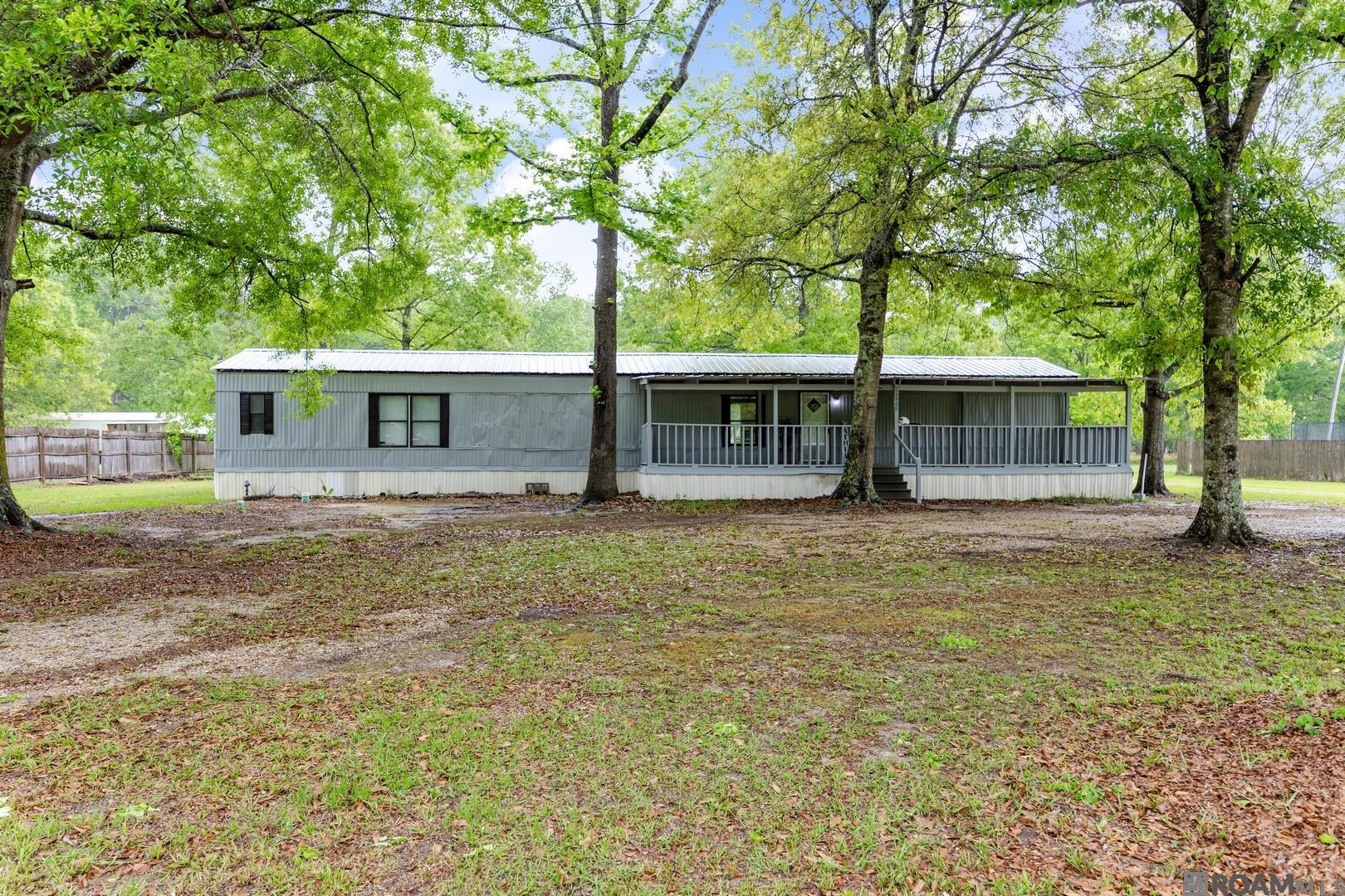 26800 Kelli Dr